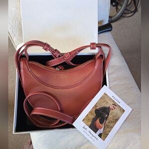 Designer Style Crossbody Leather Handbag. Not Sure Of AUTHENTICITY